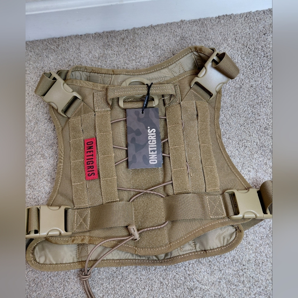 OneTigris Tactical Vest in Tan